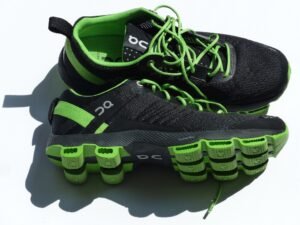 Ini Cara Memilih Sepatu Lari yang Sesuai dengan Bentuk Kaki