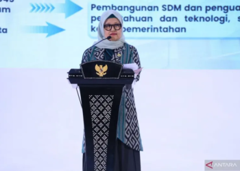 Plh. Dirjen Dukcapil Kemendagri Handayani Ningrum dalam Rakornas Dukcapil 2024 di Kota Mataram, Nusa Tenggara Barat, Senin (4/11/2024). (ANTARA/HO-Puspen Kementerian Dalam Negeri)