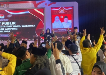 Debat Publik Pasangan Calon Walikota dan Wakil Walikota Bandar Lampung Tahun 2024 di Swissbell Hotel, Jumat, 15 November 2024. (Foto: Lampost.co/Andre Prasetyo Nugroho)