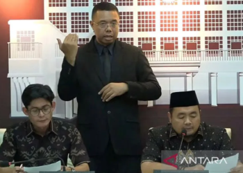 Ketua KPU RI Mochammad Afifuddin dalam Konferensi Pers Perkembangan Pelaksanaan Pilkada Serentak 2024 di Kantor KPU RI, Jakarta, Jumat (29/11/2024). ANTARA/Narda Margaretha Sinambela/am