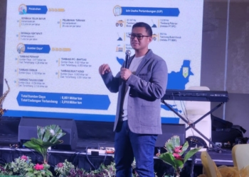 Sekretaris Perusahaan PT Bukit Asam, Niko Chandra sedang memberikan pemaparan dihadapan sejumlah awak media.