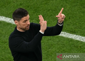 Pelatih Bayer Leverkusen Xabi Alonso