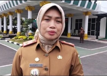 makan bergizi gratis untuk ibu hamil dan menyusui. Kepala Dinas Pemberdayaan Perempuan dan Perlindungan Anak (PPPA) Provinsi Lampung, Fitrianita Damhuri. Lampost.co/Atika
