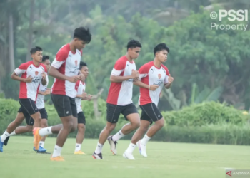 latihan perdana timnas Indonesia