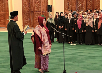 Pelantikan dan pengambilan sumpah Siti Fauziah sebagai Sekretaris Jenderal (Sekjen) MPR RI .(Antara/Melalusa Susthira)