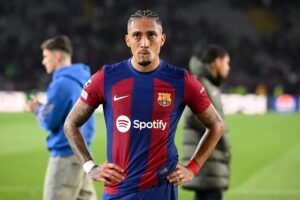 Raphinha Siap Bersaing dengan Nico Williams di Barcelona