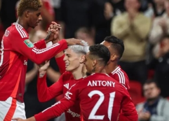 Pemain Manchester United, Alejandro Garnacho (tengah).