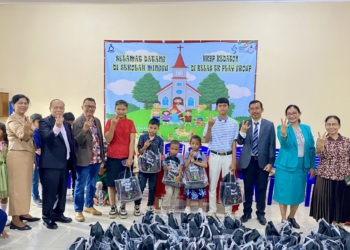 BNI Berbagi Wondrful Christmas 2024 Salurkan bantuan Paket Pendidikan