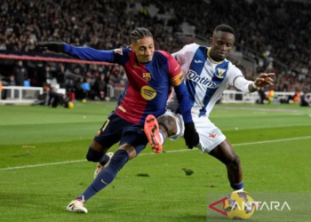 Penyerang Barcelona Brasil #11 Raphinha