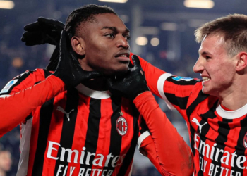 AC Milan Susah Payah Redam Perlawanan Como