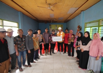 Semen Baturaja Berkolaborasi dengan Baznas Berikan Bantuan untuk Korban Banjir di Bandar Lampung 