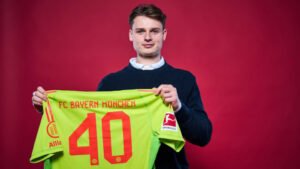 Bayern Muenchen Rekrut Kiper Muda Koeln Jonas Urbig