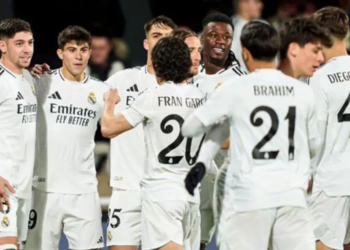 Para pemain Real Madrid berselebrasi