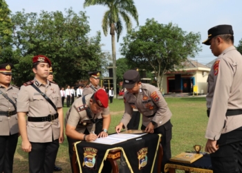 Sertijab Kasat Reskrim, Kasat Lantas dan Kapolsek Banjit bertempat di lapangan apel Parama Satwika Polres Way Kanan, Kamis, 23 Januari 2025. Dok/Polres Way Kanan
