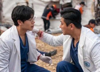 The Trauma Code: Heroes on Call adalah drama Korea terbaru yang menyajikan kombinasi apik antara elemen medis, aksi mendebarkan, dan konflik emosional. Dok Netflix