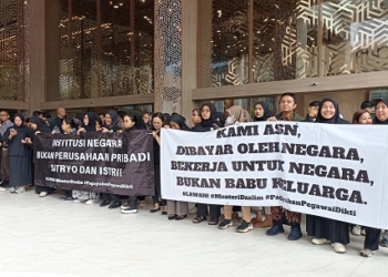 demo kemendikti