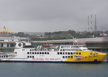 Kapal Ferry sedang bersandar di Pelabuhan Bakauheni, Lampung Selatan, Provinsi Lampung. (Lampost.co/Triyadi Isworo)