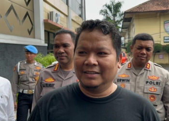 Hendrik (42), warga Tanjung Karang Timur menceritakan kronologi menjadi korban perampasan mobil.
