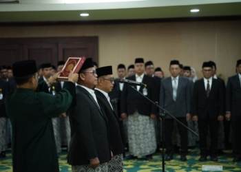 Kepala Kantor Wilayah Kementerian Agama Lampung, Puji Raharjo dilantik sebagai Deputi Bidang Koordinasi Bidang Pelayanan Haji Dalam Negeri pada Badan Penyelenggara Haji RI di Auditorium HM Rasjidi Kantor Kemenag RI, Jakarta, Rabu, 5 Februari 2025. Dok