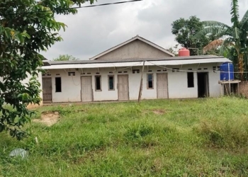 Bangunan yang didirikan warga di aset Pemprov Lampung yang berada di Sabah Balau, Lampung Selatan dan Sukarame Baru, Bandar Lampung. (Foto: Lampost.co/Atika)