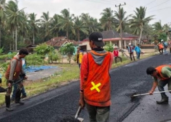 Pembangunan jalan oleh Dinas BMBK Lampung. Dok Google