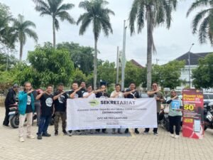 Pastikan SPKLU Siap jelang Ramadan, PLN  dan Komunitas Kosmik Lampung  gelar Sunmori Motor Listrik