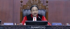 Ini Dia Sembilan Hakim MK Pengawal Konstitusi