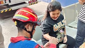 Komedian Kiky Saputri menghadapi momen menegangkan menjelang persalinan caesar yang akan segera dijalaninya. Dok