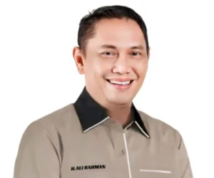 Mengenang Sosok Bupati Way Kanan Ali Rahman, Birokrat Berpengalaman