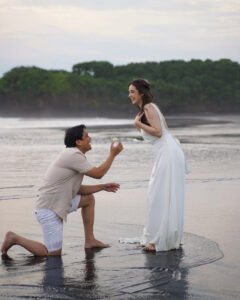 Billy Syahputra Lamar Vika Kolesnaya, Momen Romantis di Pantai Bali