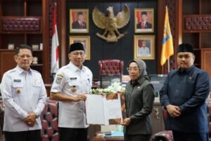 Ali Rahman Wafat, Ayu Asalasiyah Jadi Plt. Bupati Way Kanan