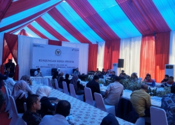 Kunjungan kerja Komisi XII ke Terminal BBM (TBBM) Panjang, Bandar Lampung, Rabu (12/3/2025). Dok