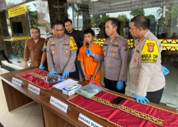 Konferensi pers kasus pemukulan hingga menyebabkan korban meninggal di Bandar Lampung.