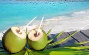 Bukan Hanya Menyegarkan, Ini 7 Manfaat Air Kelapa Paling Cocok untuk Buka Puasa