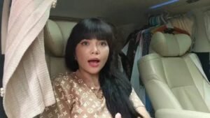 Dinar Candy Sebagai Ketua Pengajian Umi Pipik, Begini Ceritanya