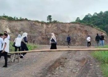 Penyegelan tambang ilegal di Way Laga oleh Pemprov Lampung dan Pemkot Bandar Lampung. Dok/DLH Provinsi Lampung