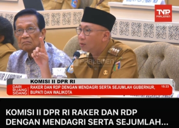 Gubenur Lampung Rahmat Mirzani Djausal curhat soal minimnya kontribusi BUMN ke Provinsi Lampung.