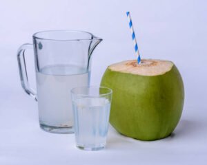 Dokter Kandungan: Rutin Minum Air Kelapa Bisa Datangkan Manfaat bagi Ibu Hamil