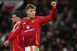 MU Pinjamkan Hojlund ke Napoli, Antony Dijual ke Real Betis