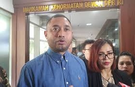 Rayen Pono Resmi Polisikan Ahmad Dhani.Dok/Metro TV News.com
