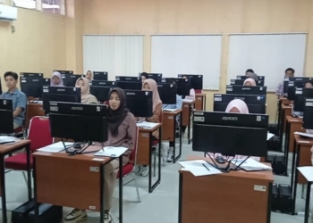 Hari kedua pelaksanaan Ujian Tulis Berbasis Komputer (UTBK) di Universitas Lampung (Unila) sejak 23 April 2025. (Lampost/Magang-Taufik Hidayah)