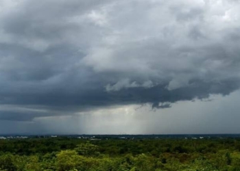 Prakiraan cuaca ekstrim. (Dok. Freepik)