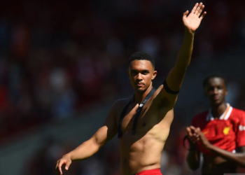 Bek Liverpool asal Inggris, Trent Alexander-Arnold