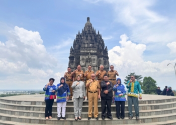 Tim FISIP Unila menelusuri jejak peradaban dan potensi lokal Kabupaten Tulang Bawang. Mengunjungi obyek wisata Cakat Raya, sebuah situs yang menyimpan kekayaan sejarah kerajaan dan menjadi tonggak peradaban Tulang Bawang. Dok