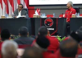 Mantan Menteri Koordinator Bidang Politik, Hukum, dan Keamanan Mahfud MD di Sekolah Partai, Jakarta Selatan, Sabtu (17/5/2025). ANTARA/HO-PDIP.