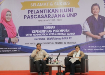 Wakil Ketua MPR RI, Lestari Moerdijat pada acara Seminar Kebangsaan bertema Kepemimpinan Perempuan untuk Meningkatkan Kesejahteraan Bangsa di Universitas Negeri Padang, Padang, Sumatera Barat, Kamis, 22 Mei 2025. Dok.