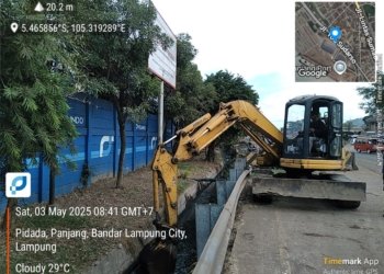 Pembersihan drainase di sekitar pelabuhan