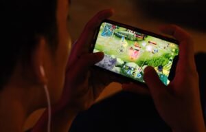 Pernyataan Menkomdigi Soal Game Online Bukan Olahraga, Netizen: Catur Juga?