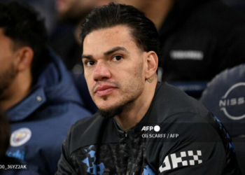 Ederson Moraes Bantah Rumor Tinggalkan Manchester City