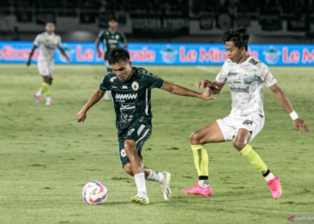 Edo Febriansah (kanan)